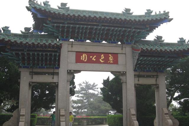 青岛旅游攻略必去景点八大关