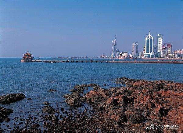 早就想去山东青岛旅游，三天时间怎么玩？