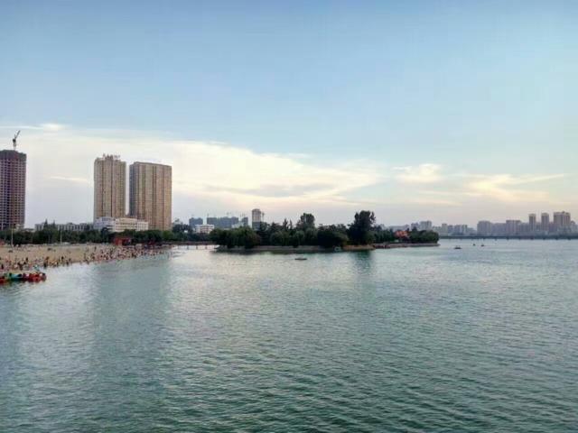要去南阳出差，有一天的时间自由安排，去南阳哪里玩比较好？