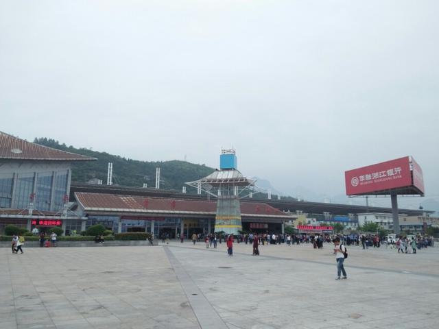 冬季去张家界适合旅游吗？
