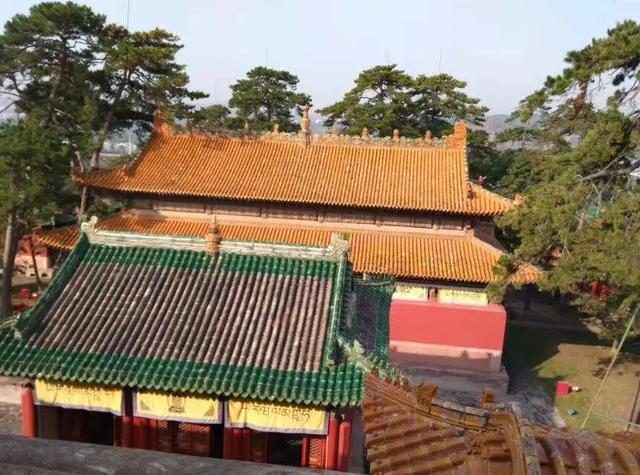 承德两日游，除了避暑山庄，还有什么景点可以推荐？美食呢？