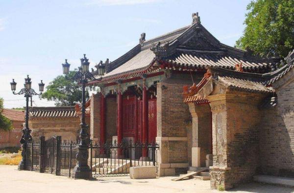 离河北沧州近的旅游地点有哪些，，