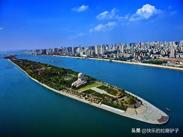 八月份长沙适合避暑旅游吗？