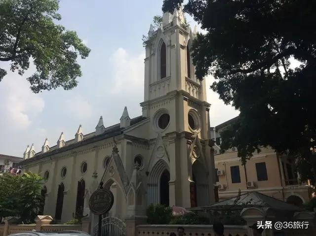 八月份准备去广东旅游，那边天气现在还热不热？会不会像网友说的一样“热死了”？