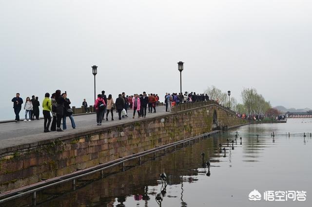春节假期想带着家人去杭州旅游，有什么攻略吗？