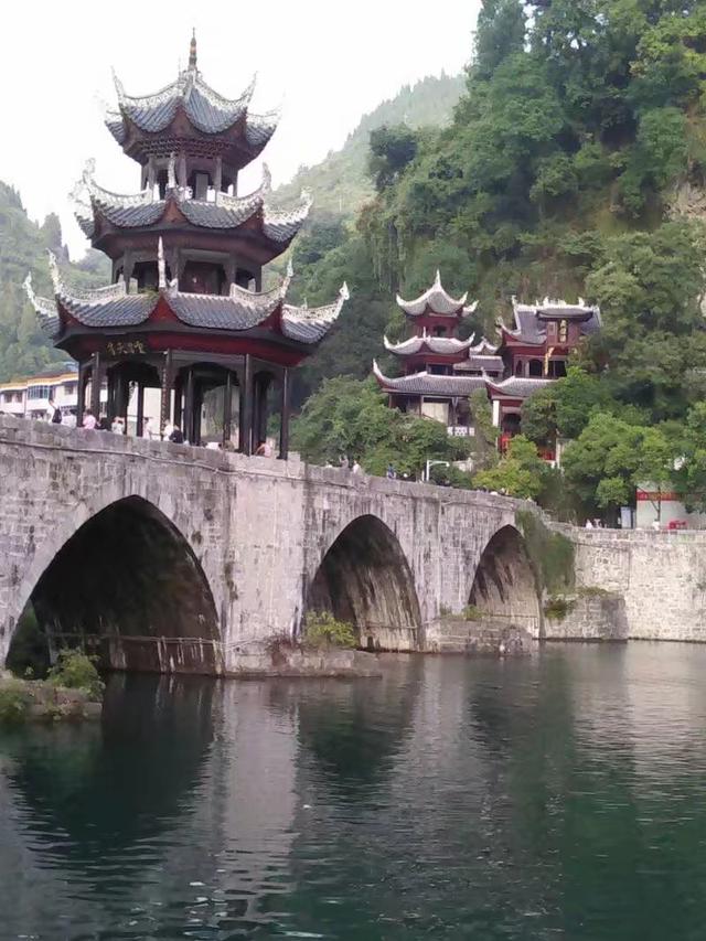 暑假贵州哪里风景好，有山有水，又适合避暑？