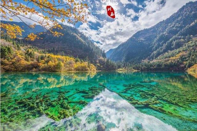 这个季节适合去哪里旅游？