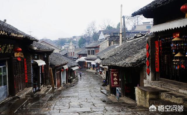 贵阳都说是避暑之都，为什么呢？有什么值得去玩的吗？