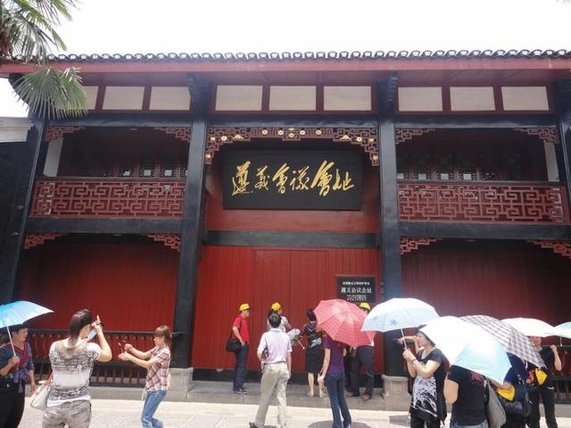 去贵州玩有哪些经典的旅游路线？
