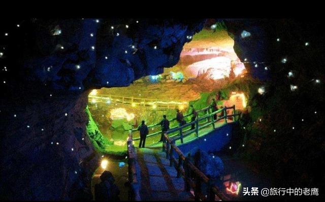 沂水地下大峡谷里面冷吗？