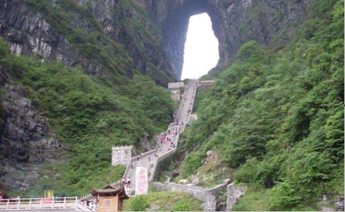 湖南省内旅游景点有什么推荐？