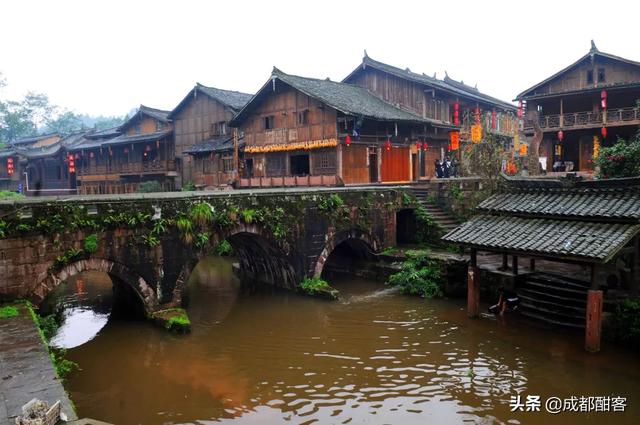 八月适合去成都旅游吗？