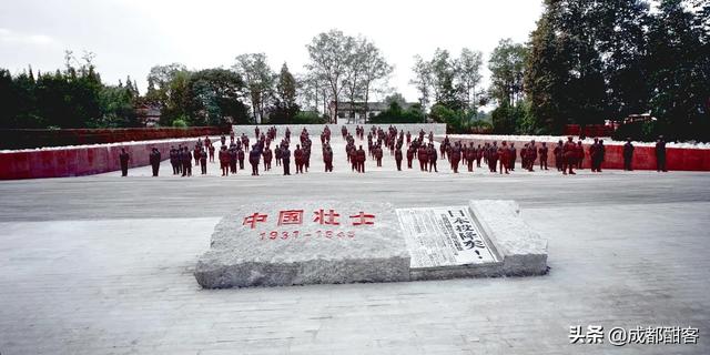 八月适合去成都旅游吗？