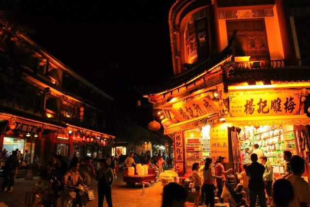 秋冬季到云南旅游，有什么推荐的路线吗？