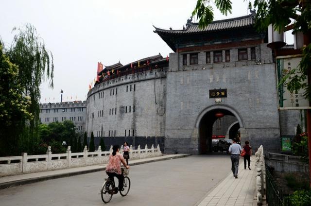 有没有洛阳旅游攻略推荐？