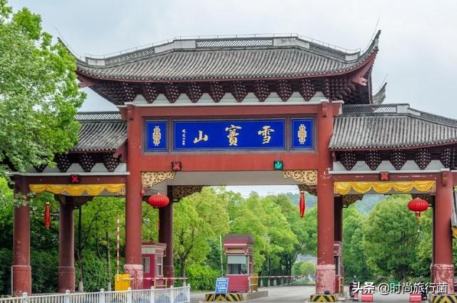 想去宁波玩，能否推荐几个好玩的、人气旺的地方？