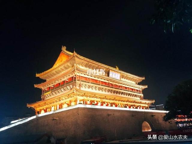 夏天最适合，旅游的地方是什么地方，想带一家一起出去走走？