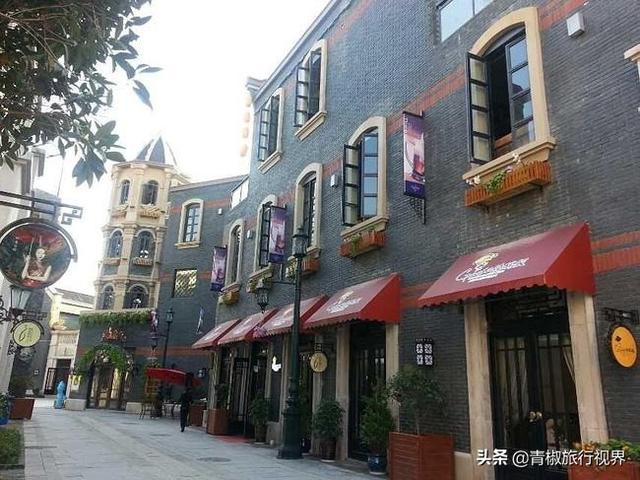 闷热的夏天，哪里适合旅游？