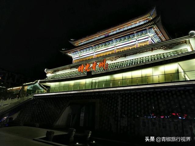 闷热的夏天，哪里适合旅游？