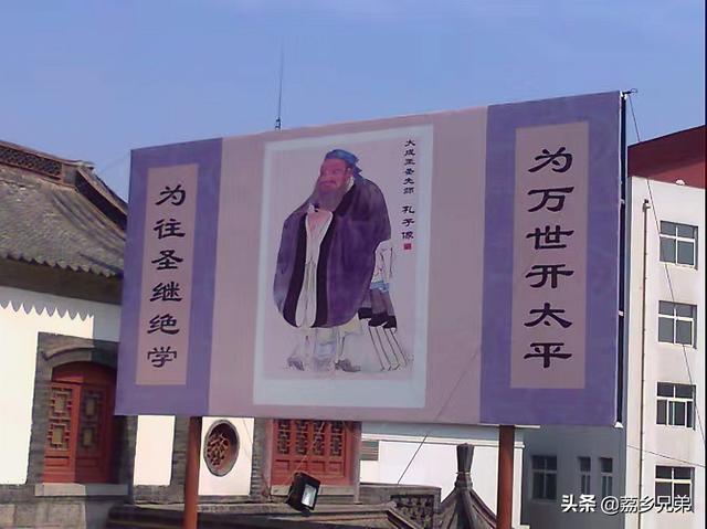 十一国庆节去广西玩，住哪里比较合适？