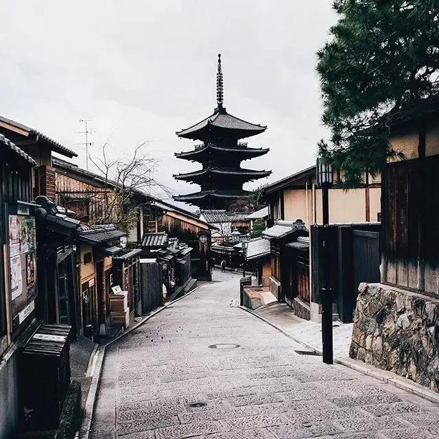 打算跟朋友去日本自由行，第一次去，应该怎么做攻略？