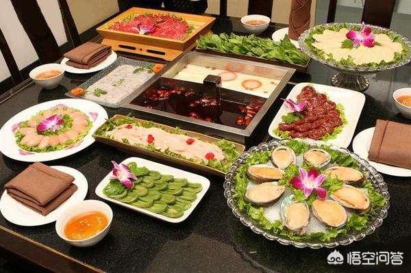 国庆假期，准备在成都和周边游玩，有什么美食和景点可以推荐？
