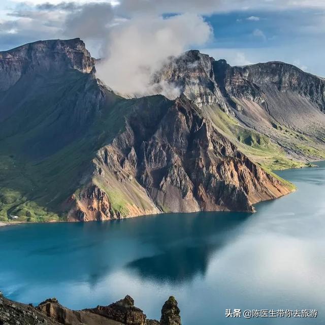 夏天天气炎热，你会出去旅游吗？