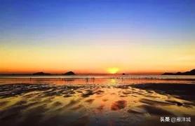父母一直想去海边旅游，有哪些城市比较推荐一家人去呢？