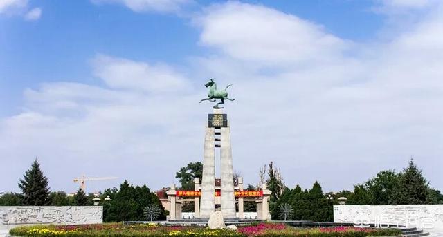 坐标甘肃武威地区，喜欢露营，有哪些合适的地方？