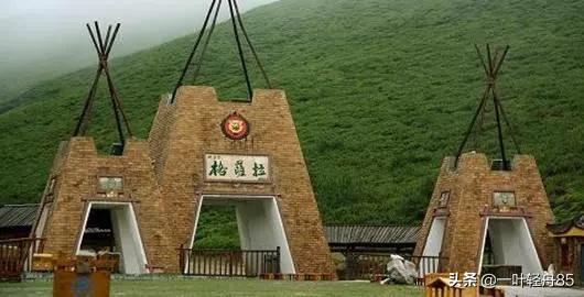 请推荐四川有哪些避寒暖冬的旅游景点？