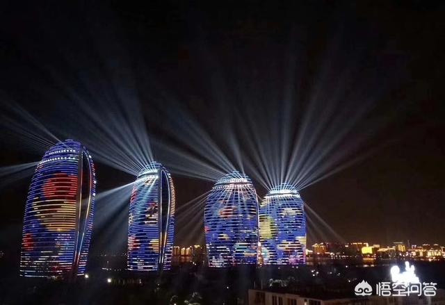 春节一家人出去旅游，有哪里推荐，出门有什么注意事项呢？