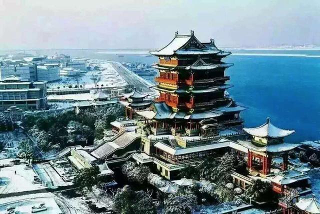 夏天想去江西旅游，去哪里更好玩？