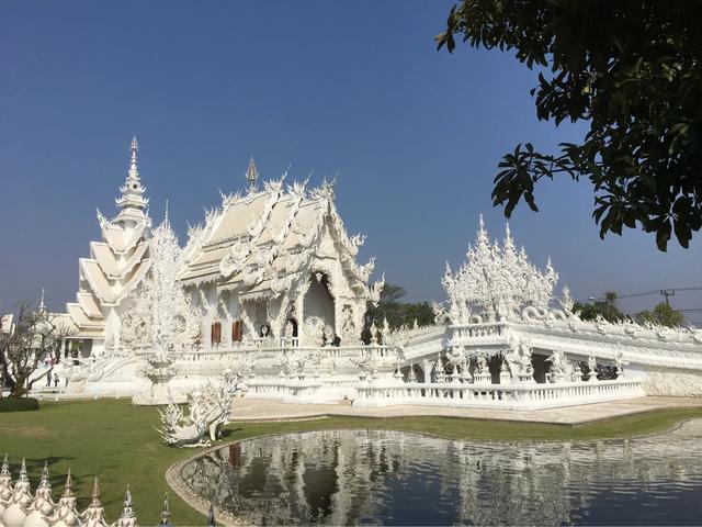 春节放假期间准备去泰国旅游有没有推荐地方，曼谷还是普吉岛呢？