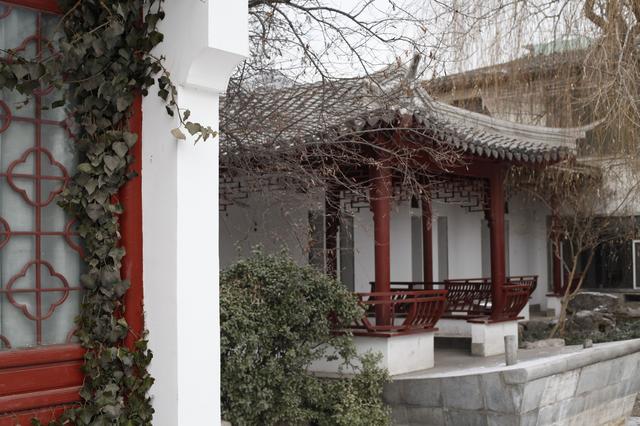 我在石家庄，冬天想出去旅游，适合一个人的，有什么好玩的地方推荐吗？