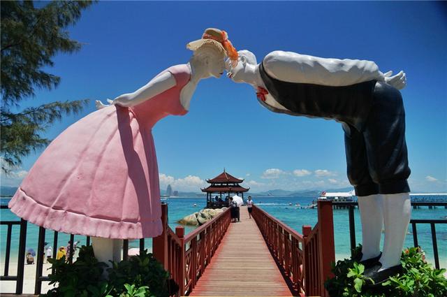 暑假去三亚旅游，路线、景点、酒店怎样安排合理？