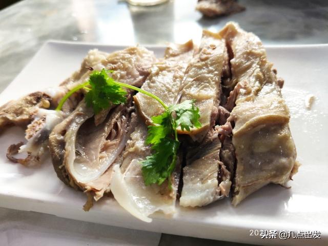 孩子放假了，七，八月份适合去哪个城市旅游？