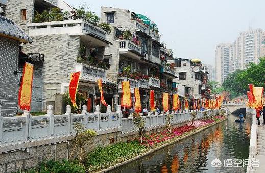 过年准备去广州旅游，除夕去，帮忙做个攻略，怎么玩比较好？