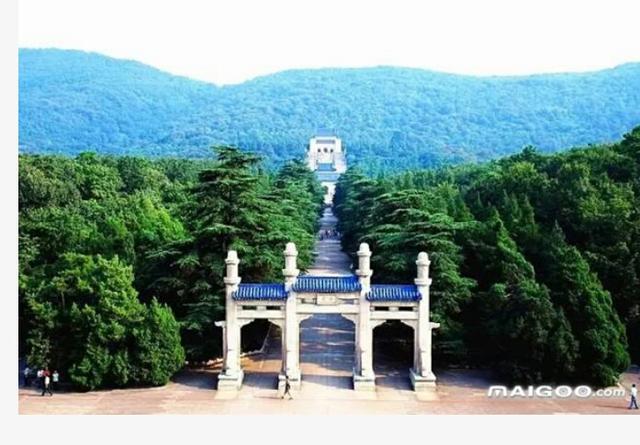 暑假想出去旅游，江苏省境内的，大家推荐些景点？
