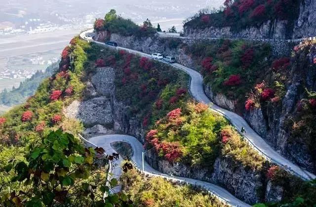 张家界的秋天美吗？有什么不错的旅游攻略？
