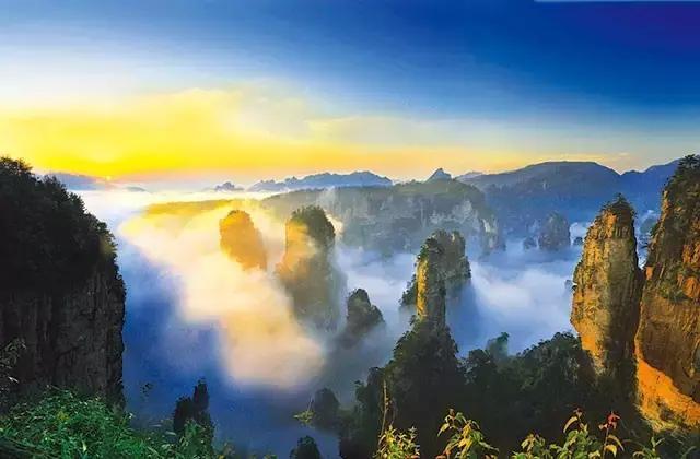 张家界的秋天美吗？有什么不错的旅游攻略？