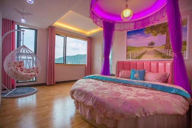 张家界的秋天美吗？有什么不错的旅游攻略？