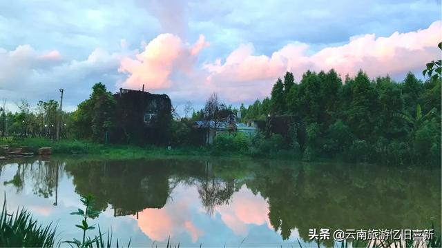 七八月份是夏季暑假，适合情侣旅游的地方有哪些？