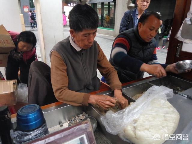 春节出去旅行，哪座城市有很多美食可以寻味？