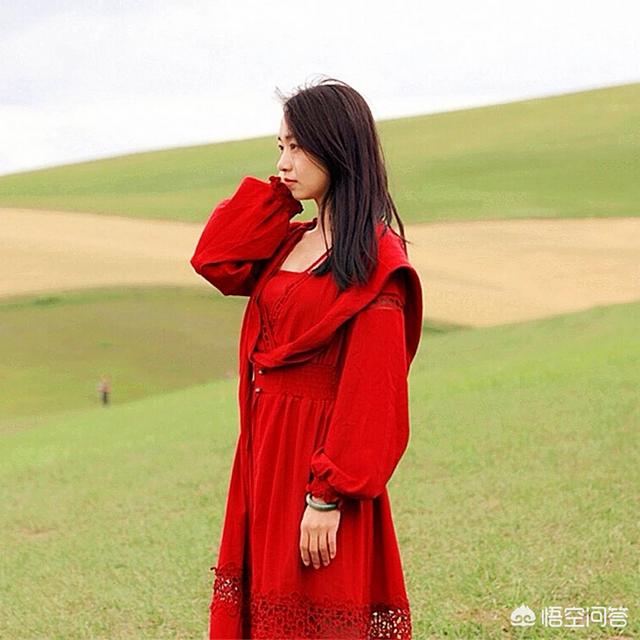 秋季外景拍人像，穿什么衣服好看？