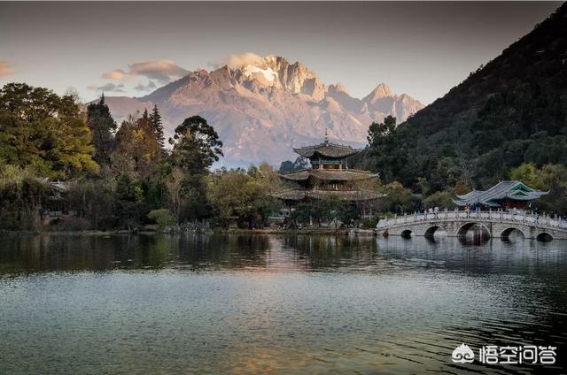 成都出发，国庆自驾游五天时间，有哪些景点推荐？