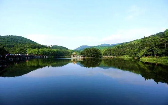 夏季旅游十大最佳去处，夏季旅游景点排行榜前十名